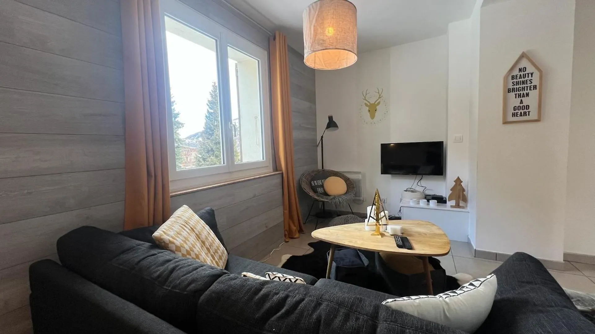 Jaune Genepi - 4 Personnes - 49M2 Et 17M2 Terrasse Valloire France