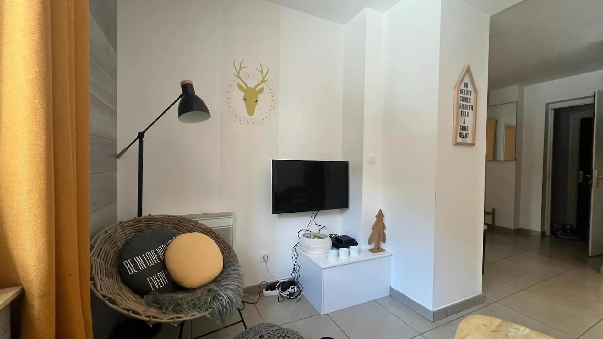 Apartment Jaune Genepi - 4 Personnes - 49M2 Et 17M2 Terrasse Valloire France